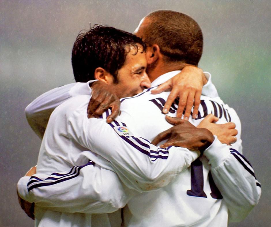 Fútbol Real Madrid con Raúl y Ronaldo