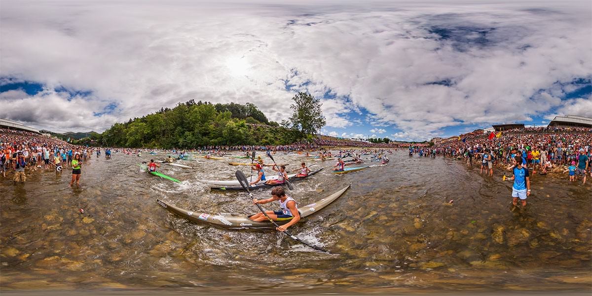 piraguas en Arriondas descenso del Sella  deporte Asturias turismo