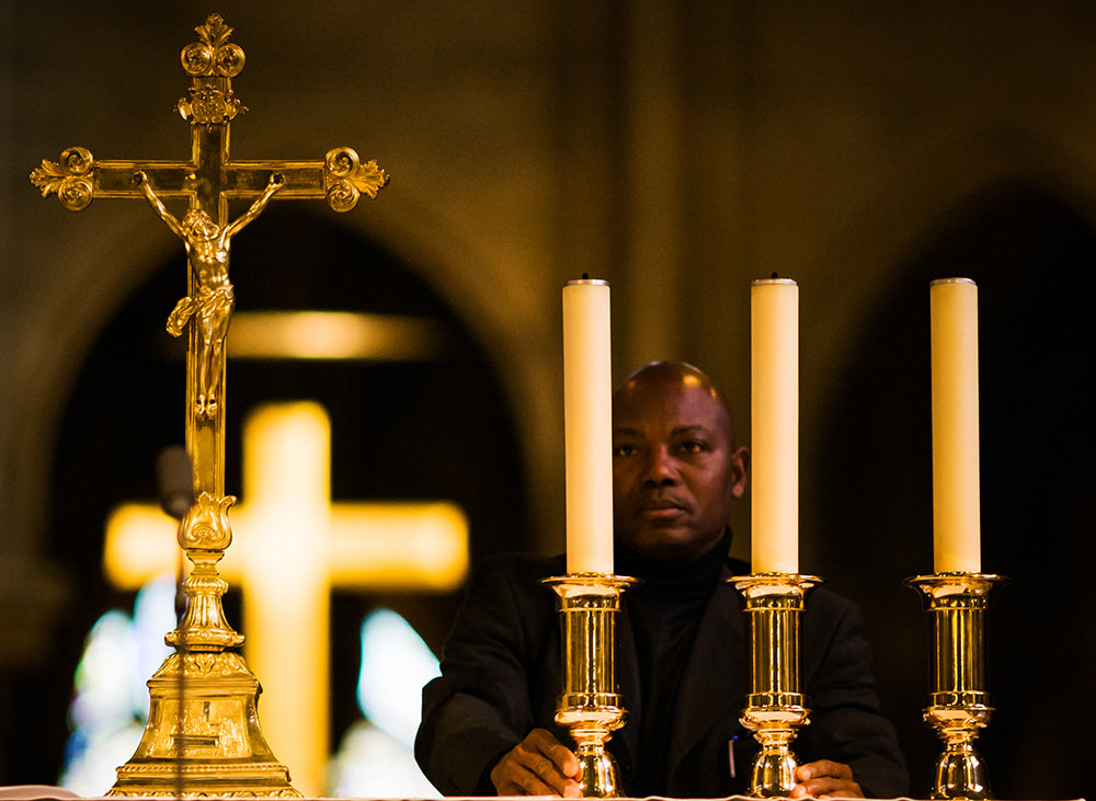 Sacerdote, Notre Dame Paris